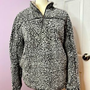 Black and gray teddy bear fleece women’s size M THREAD + SUPPLY NWOT